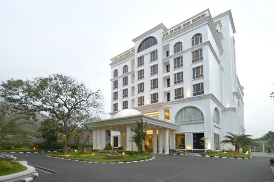 hotel mewah Sajira dengan fasilitas nyaman dan premium